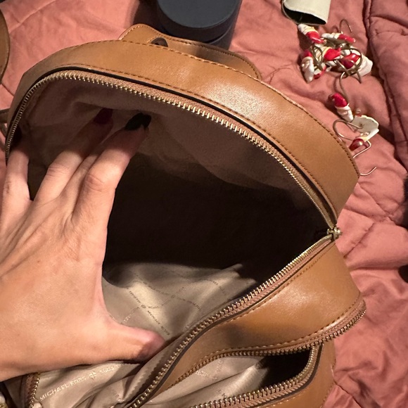 Michael Kors backpack - Picture 5 of 7